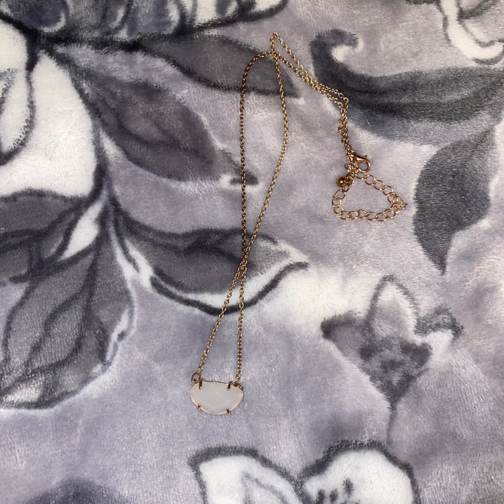 dainty necklace